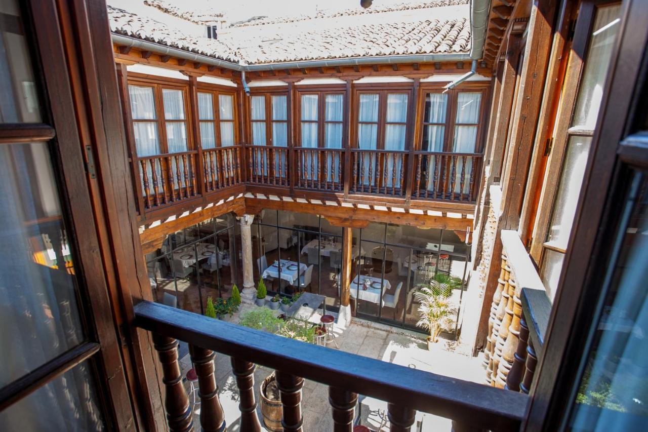 Hotel Casa Palacio Ucles Exterior photo