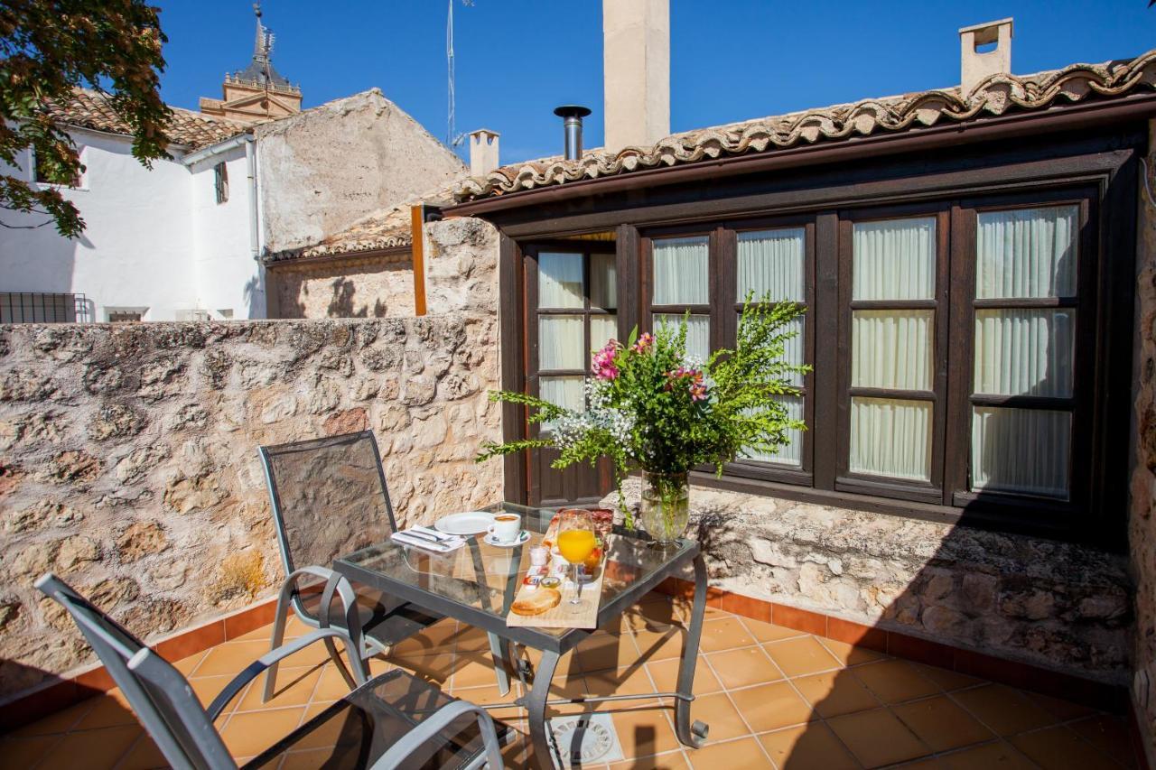 Hotel Casa Palacio Ucles Exterior photo